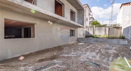 Residential - Single Family Home - T3 - Medelo, Fafe - PT