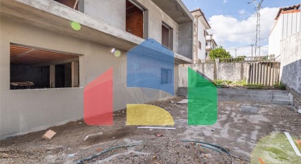 Residential - Single Family Home - T3 - Medelo, Fafe - PT