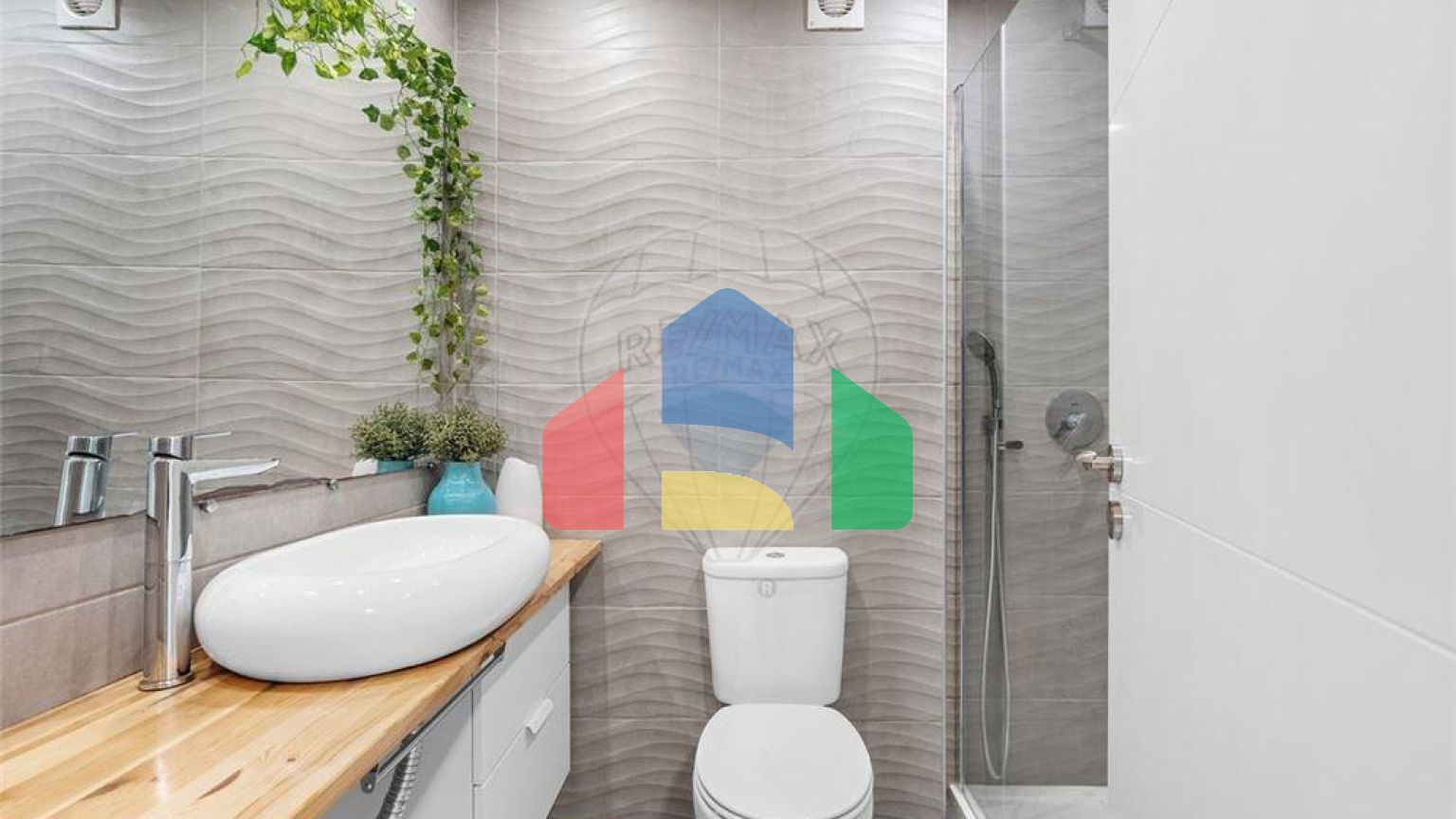 Residential - Condo/Apartment - T5 - Algueirao-Mem Martins, Sintra - PT