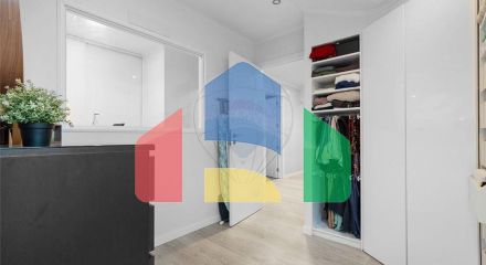 Residential - Condo/Apartment - T5 - Algueirao-Mem Martins, Sintra - PT