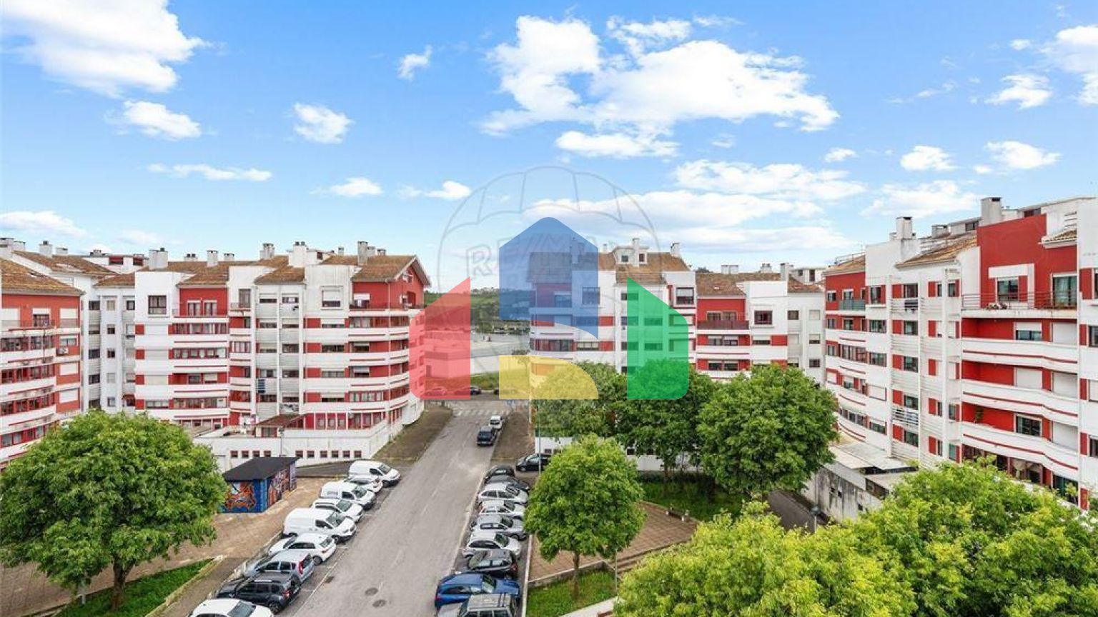 Residential - Condo/Apartment - T5 - Algueirao-Mem Martins, Sintra - PT