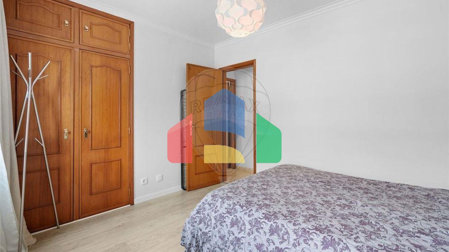 Residential - Condo/Apartment - T5 - Algueirao-Mem Martins, Sintra - PT