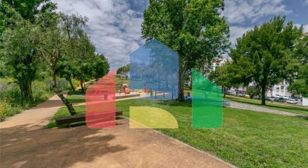 Residential - Condo/Apartment - T2 - Algueirao-Mem Martins, Sintra - PT