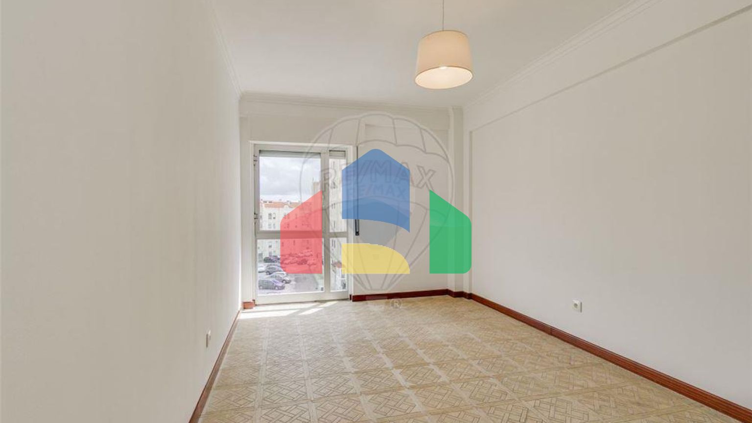 Residential - Condo/Apartment - T2 - Algueirao-Mem Martins, Sintra - PT