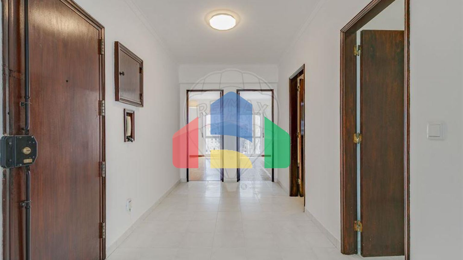 Residential - Condo/Apartment - T2 - Algueirao-Mem Martins, Sintra - PT