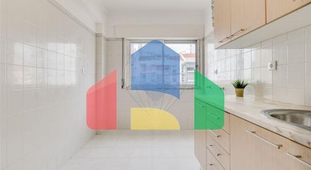 Residential - Condo/Apartment - T2 - Algueirao-Mem Martins, Sintra - PT