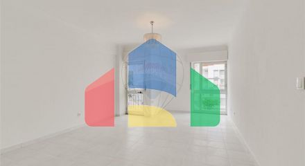 Residential - Condo/Apartment - T2 - Algueirao-Mem Martins, Sintra - PT