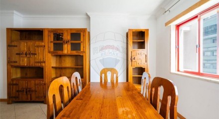 Residential - Condo/Apartment - T2 - Algueirao-Mem Martins, Sintra - PT