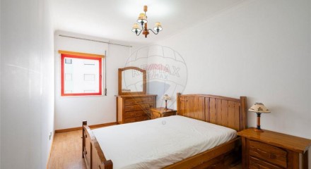 Residential - Condo/Apartment - T2 - Algueirao-Mem Martins, Sintra - PT
