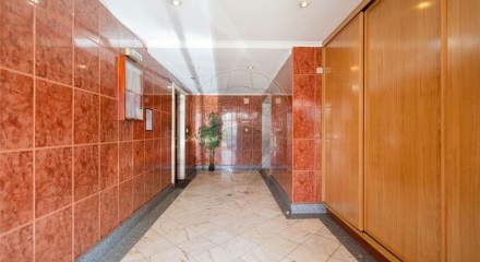 Residential - Condo/Apartment - T2 - Algueirao-Mem Martins, Sintra - PT