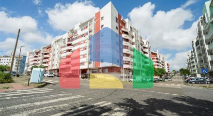 Residential - Condo/Apartment - T2 - Algueirao-Mem Martins, Sintra - PT