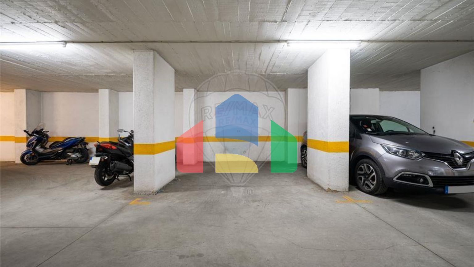 Residential - Condo/Apartment - T2 - Algueirao-Mem Martins, Sintra - PT