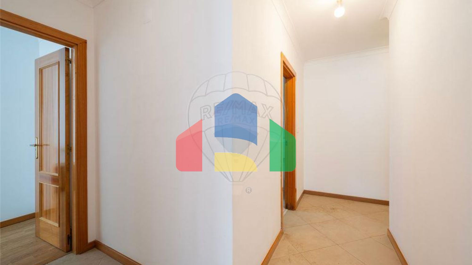 Residential - Condo/Apartment - T2 - Algueirao-Mem Martins, Sintra - PT