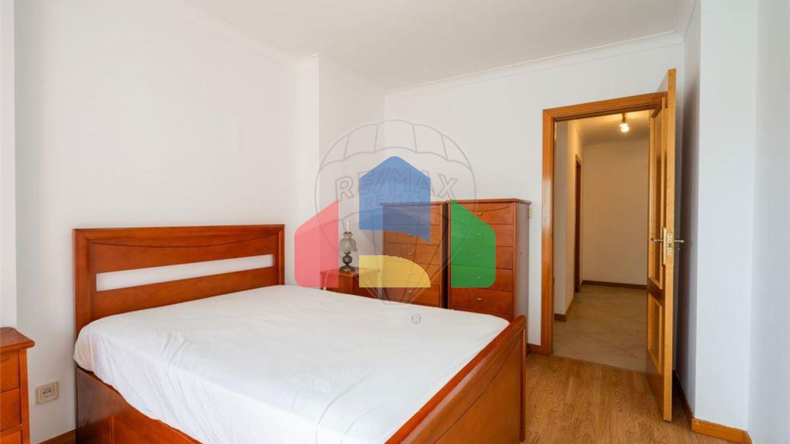 Residential - Condo/Apartment - T2 - Algueirao-Mem Martins, Sintra - PT