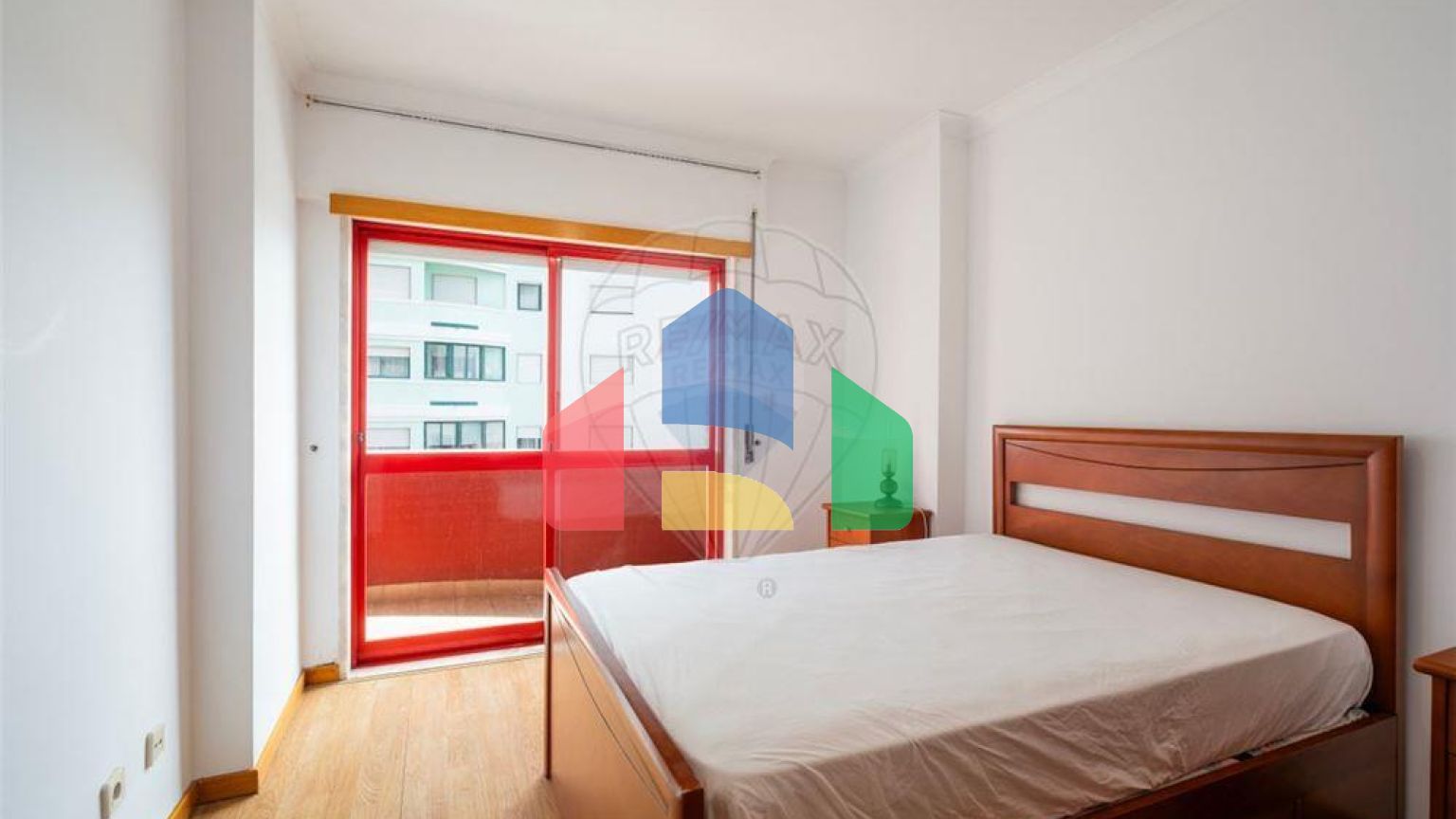 Residential - Condo/Apartment - T2 - Algueirao-Mem Martins, Sintra - PT