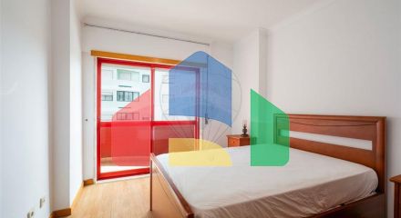 Residential - Condo/Apartment - T2 - Algueirao-Mem Martins, Sintra - PT