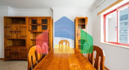 Residential - Condo/Apartment - T2 - Algueirao-Mem Martins, Sintra - PT