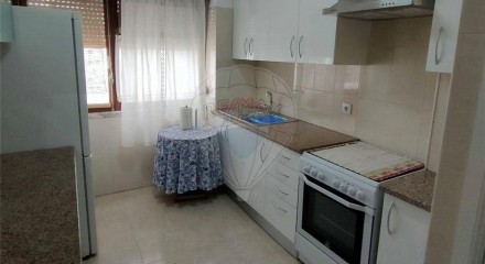 Residential - Condo/Apartment - T2 - Algueirao-Mem Martins, Sintra - PT