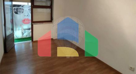 Residential - Condo/Apartment - T2 - Algueirao-Mem Martins, Sintra - PT