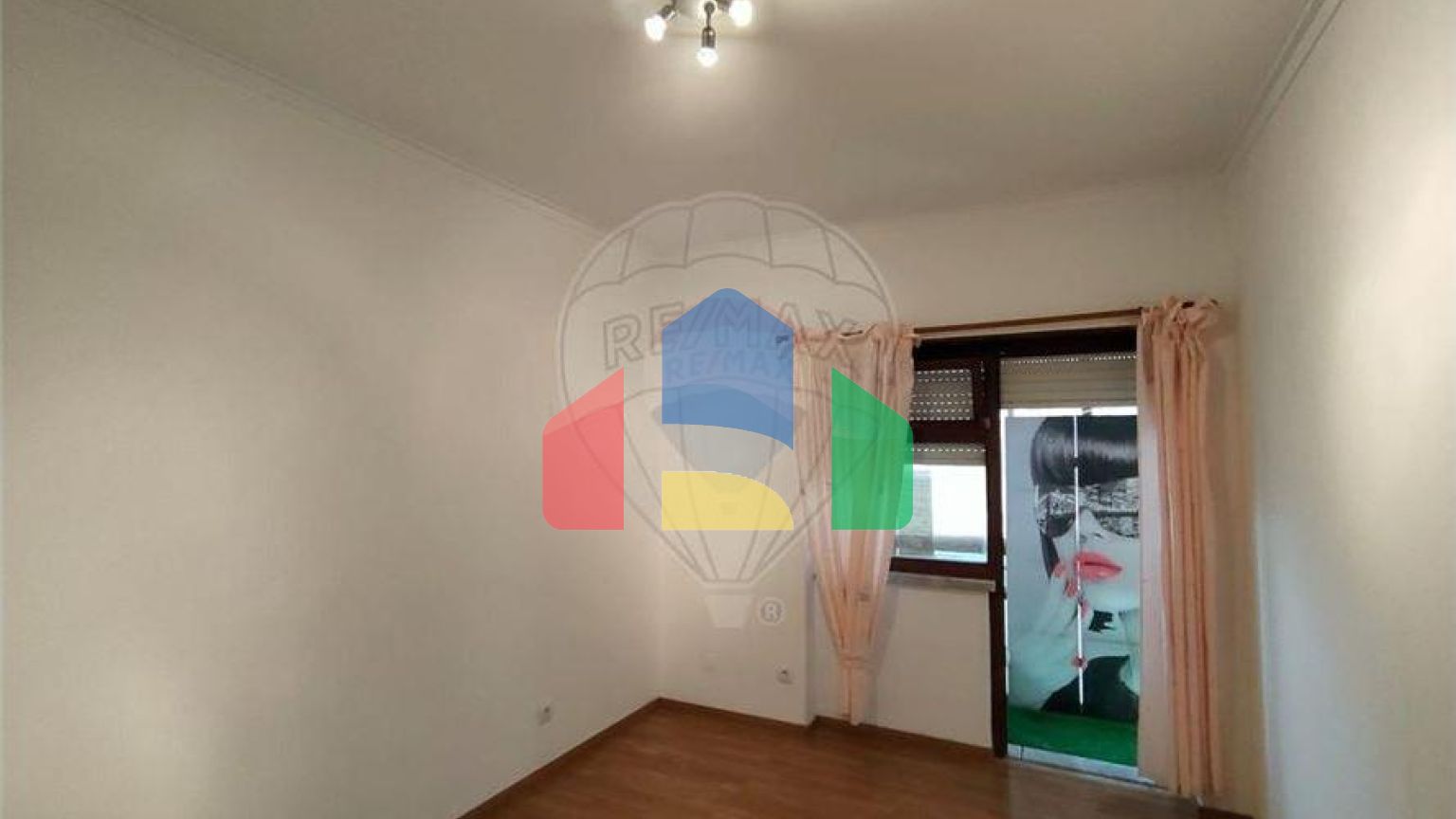 Residential - Condo/Apartment - T2 - Algueirao-Mem Martins, Sintra - PT