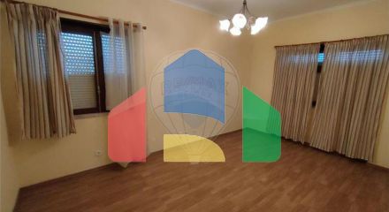 Residential - Condo/Apartment - T2 - Algueirao-Mem Martins, Sintra - PT