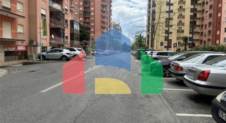 Residential - Condo/Apartment - T2 - Algueirao-Mem Martins, Sintra - PT