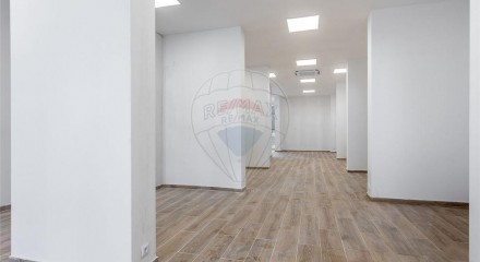 Commercial - Commercial/Retail - Algueirao-Mem Martins, Sintra - PT