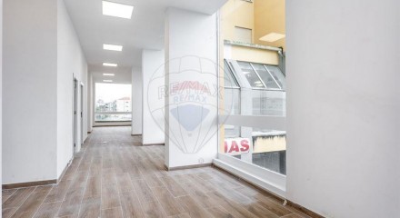 Commercial - Commercial/Retail - Algueirao-Mem Martins, Sintra - PT