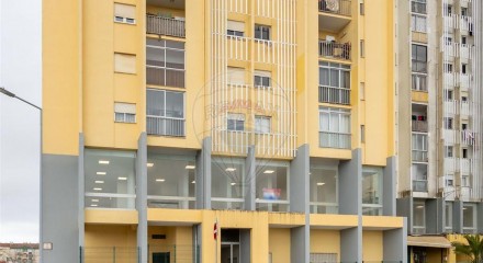 Commercial - Commercial/Retail - Algueirao-Mem Martins, Sintra - PT