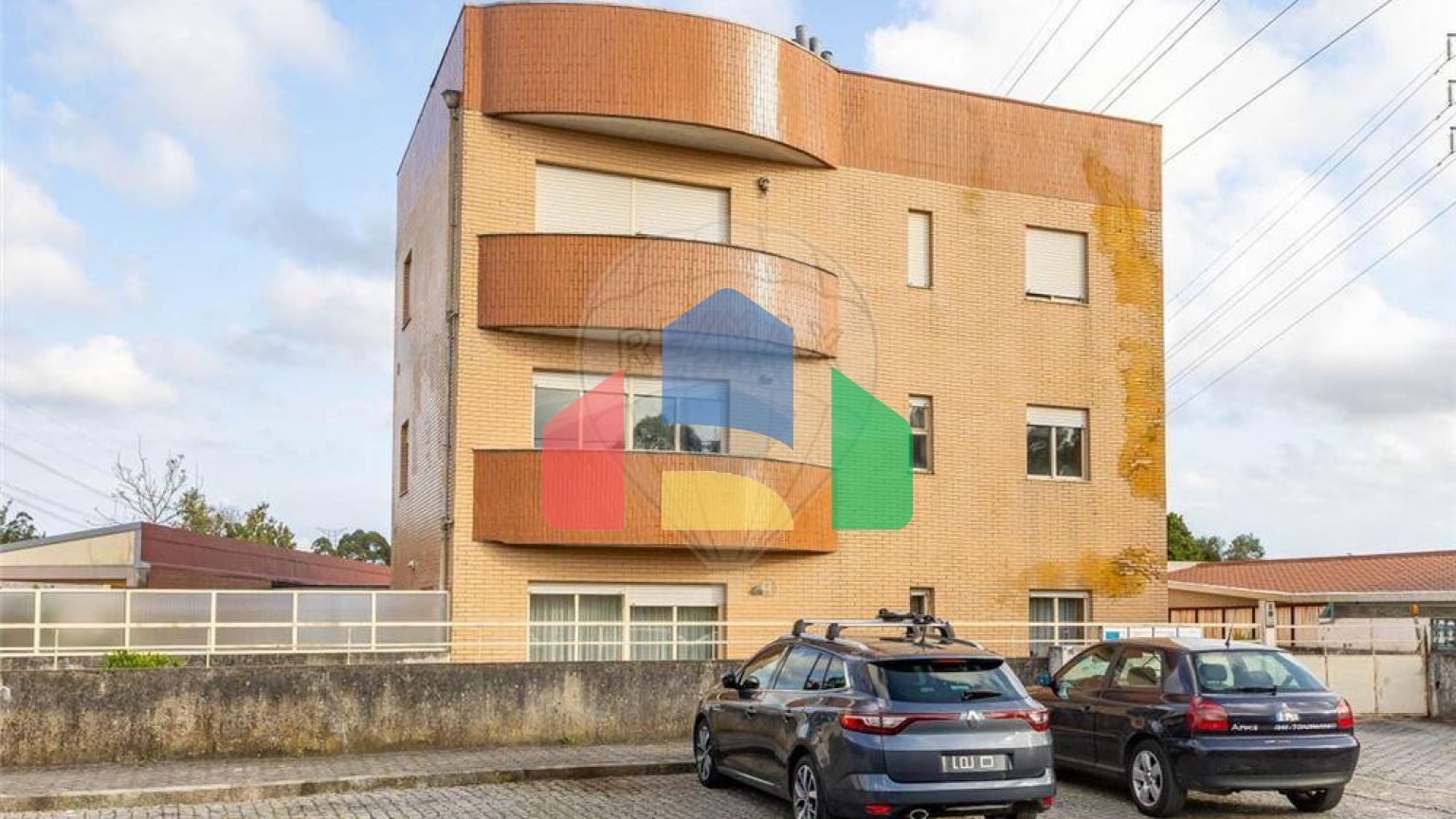 Residential - Condo/Apartment - T2 - Serzedo e Perosinho, Vila Nova de Gaia - PT