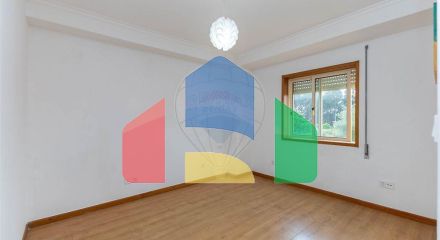 Residential - Condo/Apartment - T2 - Serzedo e Perosinho, Vila Nova de Gaia - PT