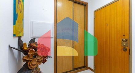 Residential - Condo/Apartment - T2 - Serzedo e Perosinho, Vila Nova de Gaia - PT