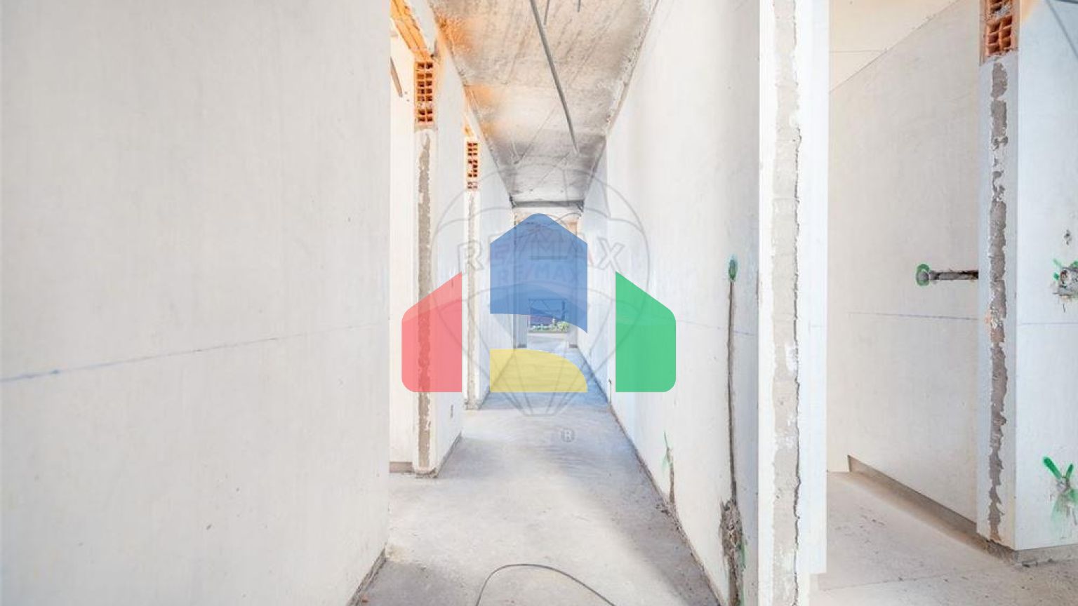 Residential - Single Family Home - T4 - Areosa, Viana do Castelo - PT