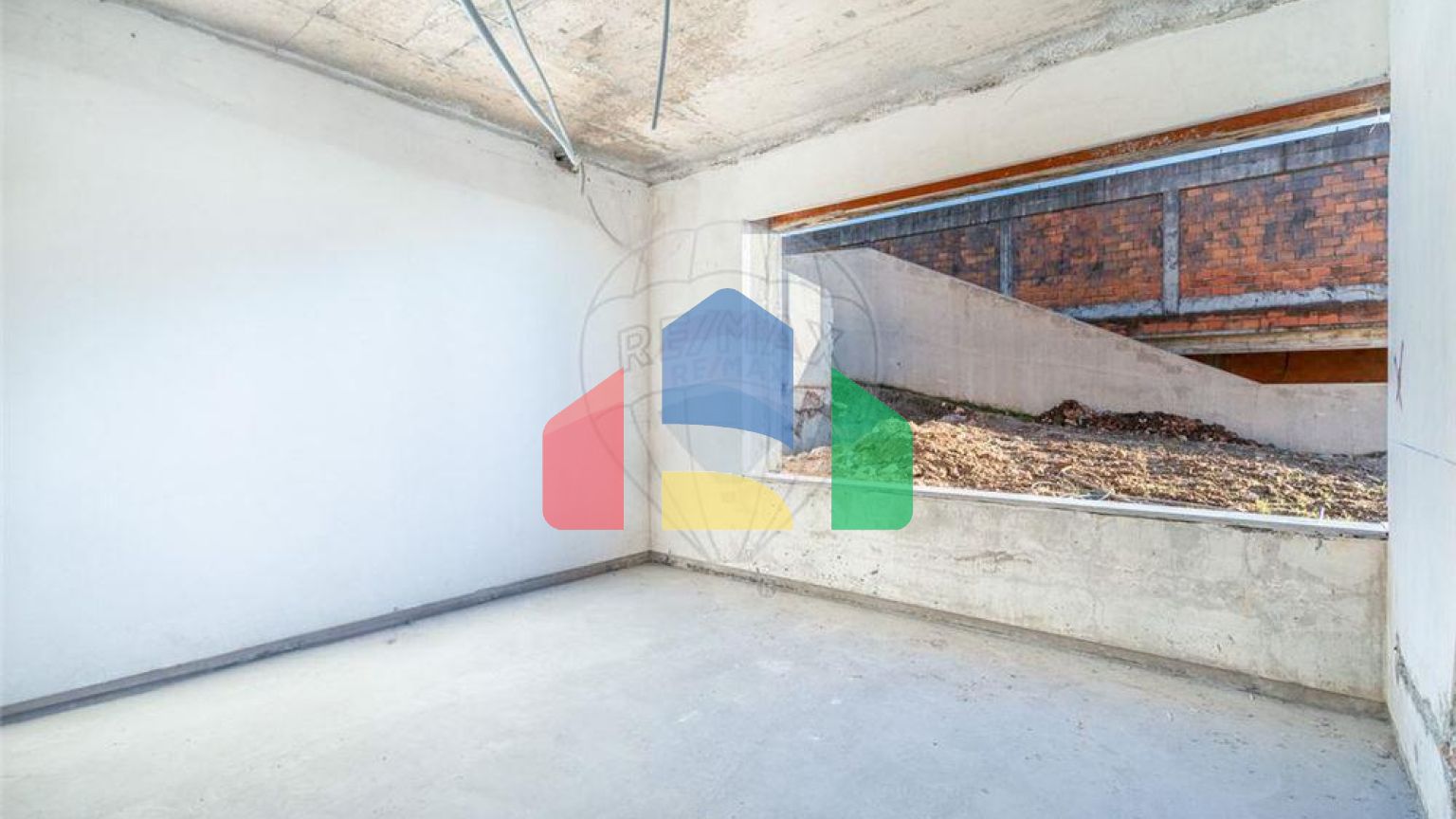 Residential - Single Family Home - T4 - Areosa, Viana do Castelo - PT