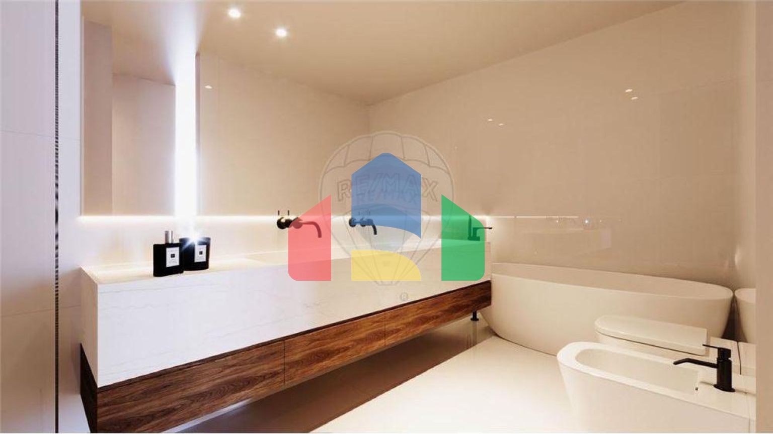 Residential - Single Family Home - T4 - Areosa, Viana do Castelo - PT