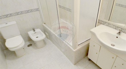 Residential - Condo/Apartment - T2 - Carregado e Cadafais, Alenquer - PT