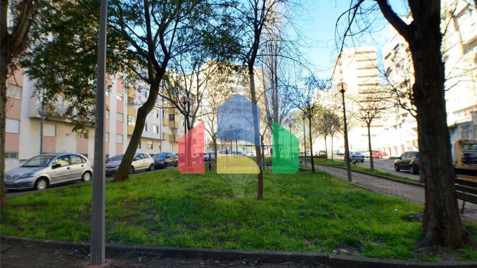 Residential - Condo/Apartment - T2 - Carregado e Cadafais, Alenquer - PT