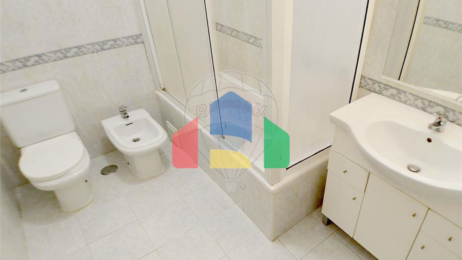 Residential - Condo/Apartment - T2 - Carregado e Cadafais, Alenquer - PT