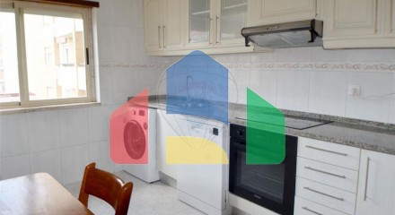 Residential - Condo/Apartment - T2 - Carregado e Cadafais, Alenquer - PT