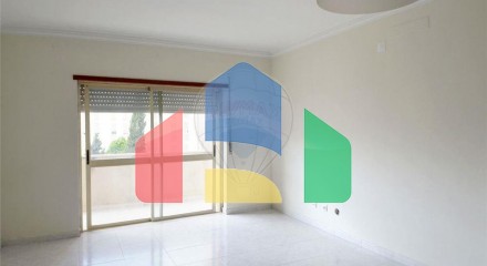 Residential - Condo/Apartment - T2 - Carregado e Cadafais, Alenquer - PT