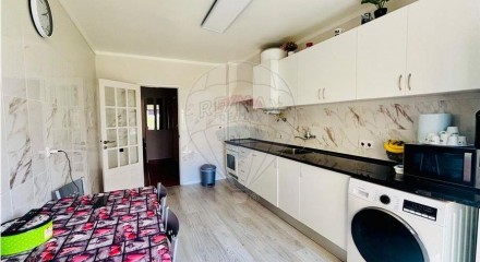 Residential - Condo/Apartment - T3 - Carregado e Cadafais, Alenquer - PT