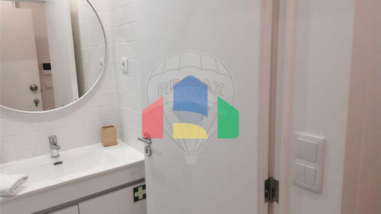 Residential - Condo/Apartment - Lordelo do Ouro e Massarelos, Oporto - PT