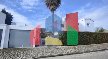 Residential - Single Family Home - T3 - Quinta do Anjo, Palmela - PT