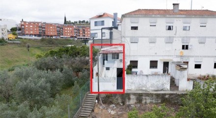 Residential - Single Family Home - T2 - Peso da Régua e Godim, Peso da Regua - PT