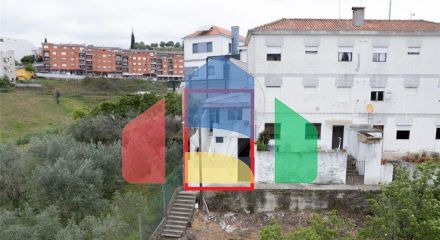 Residential - Single Family Home - T2 - Peso da Régua e Godim, Peso da Regua - PT