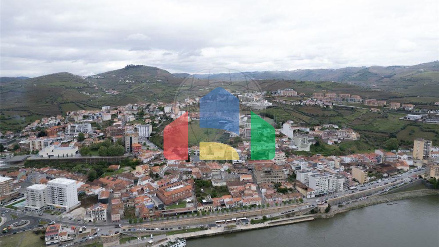 Residential - Single Family Home - T2 - Peso da Régua e Godim, Peso da Regua - PT