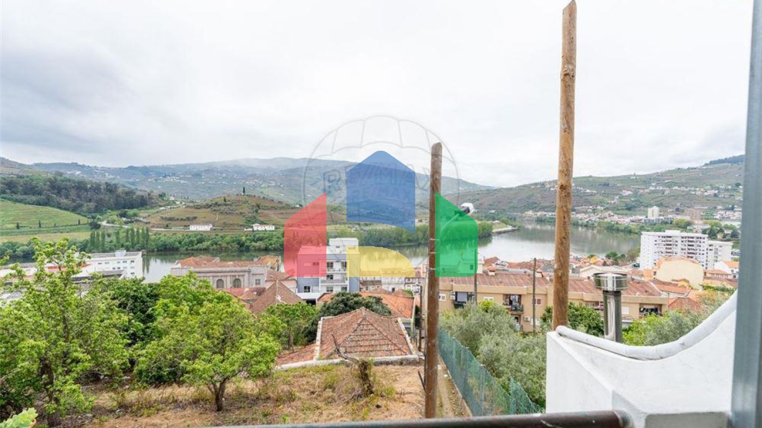 Residential - Single Family Home - T2 - Peso da Régua e Godim, Peso da Regua - PT