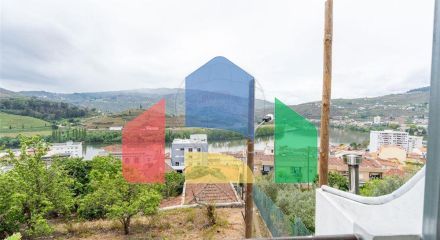Residential - Single Family Home - T2 - Peso da Régua e Godim, Peso da Regua - PT
