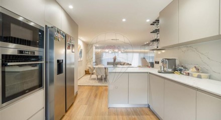 Residential - Single Family Home - T3 - Esporoes, Braga - PT
