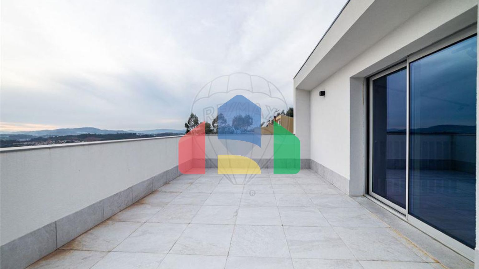 Residential - Single Family Home - T3 - Esporoes, Braga - PT